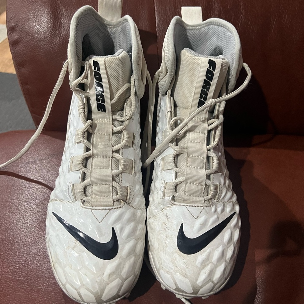 Men’s force Nike lacrosse cleats